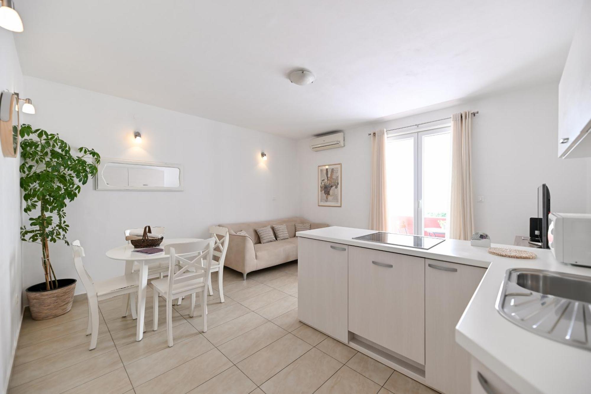 Near Zadar City Center Apartment With Free Parking And Air Condition In Each Room Екстер'єр фото